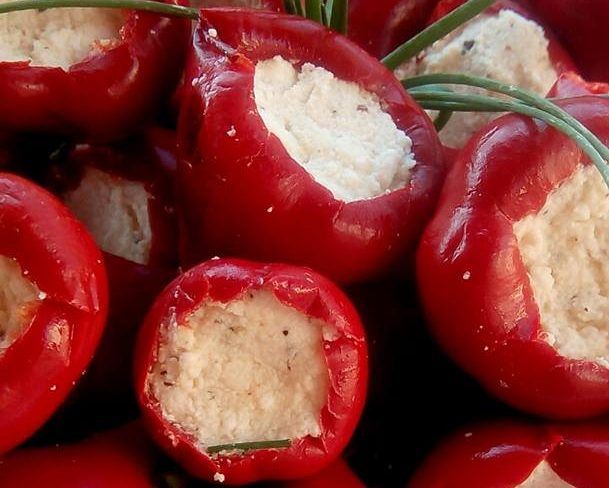 Καμπανάκι Ντοματοπιπεριά γεμιστό